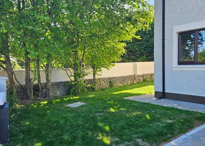 Number 44 Gateway To Connemara * Oughterard